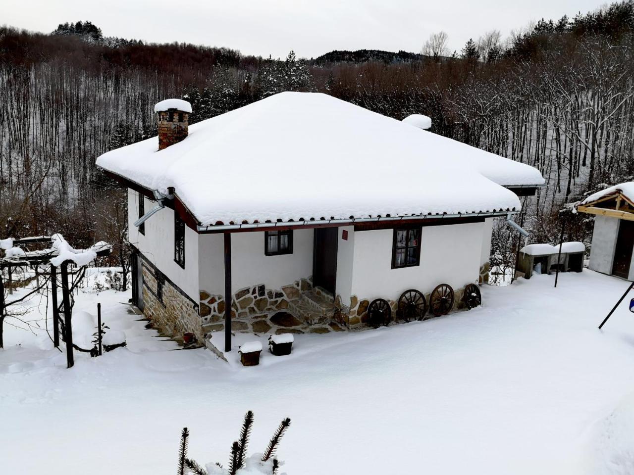 Къща За Гости Ножери Tryavna Exterior photo
